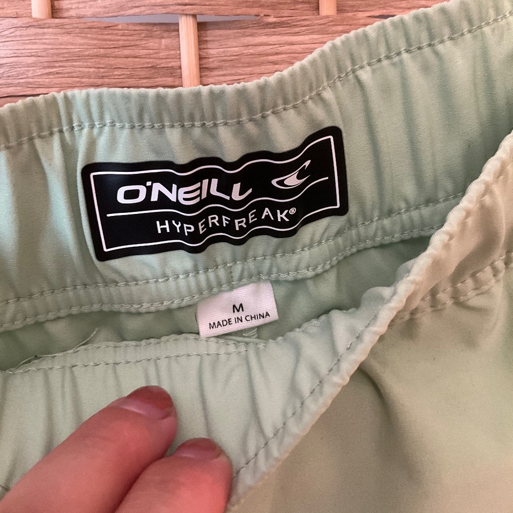 NWT O’Neill Women’s Laney Stretchy Boardshorts Size Medium - Picture 12 of 12